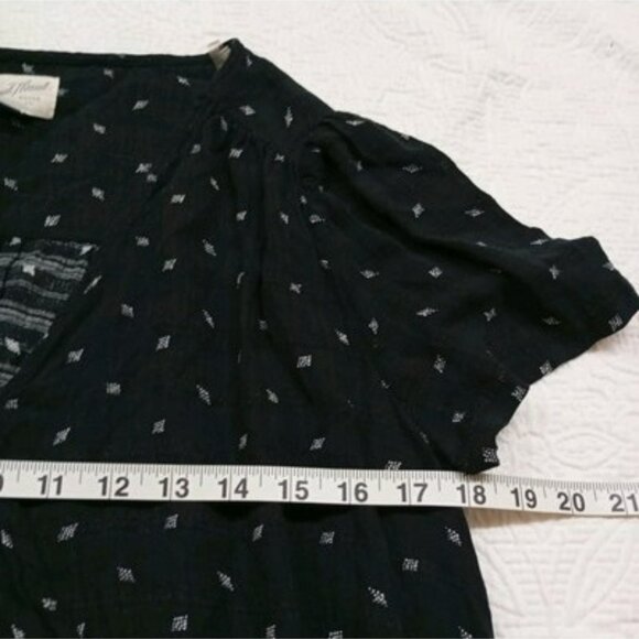 Universal Thread Womens Black Wrap Top With Tie Detail Size M - Picture 11 of 12